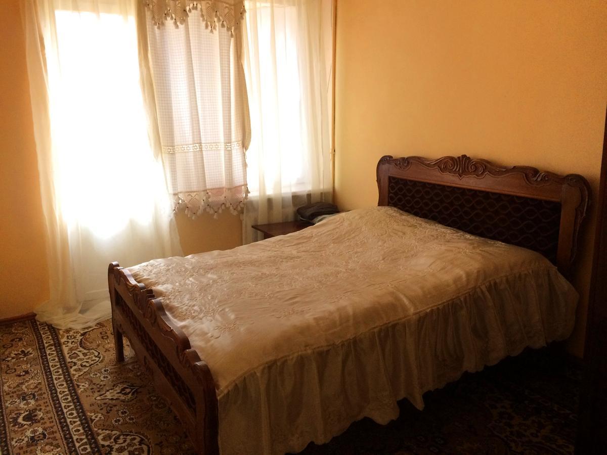 Parisis B&B In Alaverdi Exteriör bild